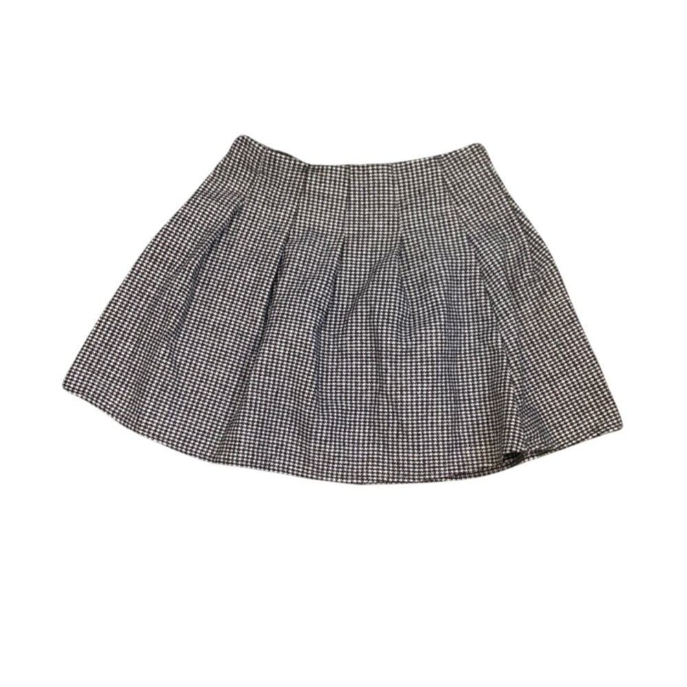 Pleated skirt